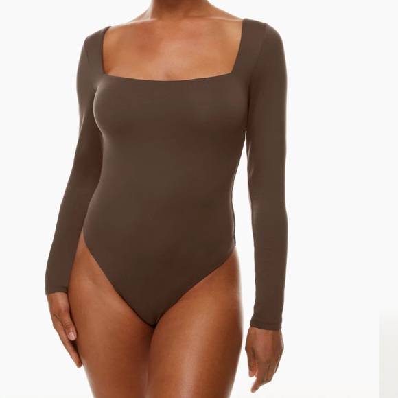 Babaton- Aritzia Squareneck Longsleeve Bodysuit -New condition- Medium, Brown - Picture 5 of 5
